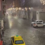 istanbul istanbulda saganak etkili oldu istiklal caddesi sular altinda kaldi 3648817c750c