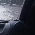 istanbul istanbulda saganak sonrasi caddeler su icinde kaldi araclar ilerlemekte zorluk yasadi 5ea0fc0fa5a3