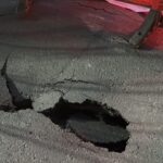 Kağıthane'de Ana Cadde Üzerinde Yol Çökmesi, Çalışmalar Başlatıldı 10 istanbul kagithanede yol coktu a81f0475a357