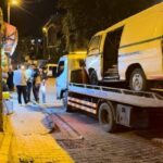 istanbul kucukcekmecede otomobil park halindeki araclara carpti 2 yarali 9d374ac00130