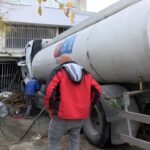istanbul kucukcekmecede park halindeki tanker kayarak is yerine carpti d24907d526dd