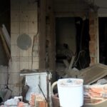 Küçükçekmece'de Termosifon Patlaması: 2 Yaralı ve Çöken Duvarlar 10 istanbul kucukcekmecede termosifon patlamasi sonrasi 2 kisi yaralandi 2d06b5912989