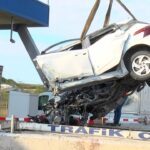 istanbul kuzey marmara otoyolunda otomobil gise bariyerine carpti1 olu 9d1be49a142d