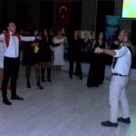 istanbul ogretmenlerden cumhuriyete ozel zeybek c05771d38d75