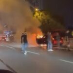 istanbul pendikte seyir halindeki otomobil alev alev yandi d64ecba07997