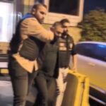 İstanbul - Sarıyer’de denetimde yakalandı; 27 yıl hapisle arandığı ortaya çıktı 2 istanbul sariyerde denetimde yakalandi 27 yil hapisle arandigi ortaya cikti f08b6d35a6f2