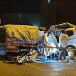 Sultanbeyli’de polis takibindeki hafif ticari araç TIR'a çarptı: 1 ölü, 2 yaralı 3 istanbul sultanbeylide polisin dur ihtarina uymayan surucu tira carpti 1 olu 2 yarali 218c734c9d64