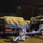 Sultanbeyli’de polis takibindeki hafif ticari araç TIR'a çarptı: 1 ölü, 2 yaralı 2 istanbul sultanbeylide polisin dur ihtarina uymayan surucu tira carpti 1 olu 2 yarali 48e66eb56774