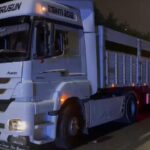 istanbul sultanbeylide tirla carpisan motosikletteki 2 kisi agir yaralandi kaza ani kamerada f38fe551c8dc
