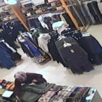 istanbul sultangazide kendisi magazada urunlere bakti disarida bekleyen cocuk hirsizlik yapti 1c4dfb5b2946