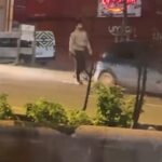 istanbul sultangazide yolda ilerleyen araca yumruk atti kendisini uyaranlari bicakla tehdit etti 3219c8c7032b