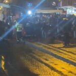 Otomobil yasağa rağmen tramvay yoluna girdi, polis durumu müdahale ederek çözdü 4 istanbul zeytinburnunda otomobil calisma yapilan tramvay yoluna girdi 26bdf12173a6
