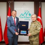 kara kuvvetleri komutani orgeneral tokelden hakkari ziyareti 7b94838a9669