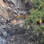 karabukte heyelan nedeniyle demir yolu hatti seferlere kapatildi 019ca98f2eba