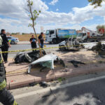 Kırmızı ışıkta duran otomobil, aracın çarpması ile ikiye bölündü; kaza kamerada 2 kirmizi isikta duran otomobil aracin carpmasi ile ikiye bolundu kaza kamerada 56735dc34571