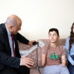 kol ve bacaklari olmayan naksin ilk lise dersini evde ogretmeniyle yapti aa2121a64940