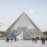 louvre muzesi soygununa ait goruntu ortaya cikti 70dd10d37920
