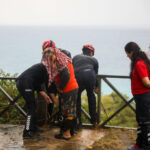 Antalya'da Falezlerde Mahsur Kalan Kadın, İtfaiye Ekipleri Tarafından Kurtarıldı 6 mahsur kaldigi falezlerden kurtarildi gazetecilere saldirdi 6e7c887b6354