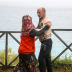 Antalya'da Falezlerde Mahsur Kalan Kadın, İtfaiye Ekipleri Tarafından Kurtarıldı 1 mahsur kaldigi falezlerden kurtarildi gazetecilere saldirdi d919a82fd78f