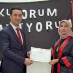 mardinde okuma yazma kursunu tamamlayip cubbe giyip mezun oldular d447382ed000
