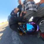 Motokurye, direksiyondaki sürücüyü yumrukladı 4 motokurye direksiyondaki surucuyu yumrukladi 338d4b3fbbba