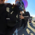 Motokurye, direksiyondaki sürücüyü yumrukladı 6 motokurye direksiyondaki surucuyu yumrukladi 36b771075920