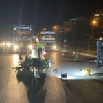 muglada is makinesine arkadan carpan motosikletin surucusu oldu 69af65d494c1
