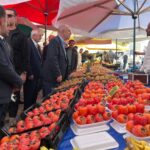 Ümit Özdağ, Nevşehir'de Esnafla Bir Araya Geldi ve Vatandaşlarla Fotoğraf Çektirdi 1 nevsehir umit ozdag nevsehirde esnafi ziyaret etti video eklendi dffcdbaee346