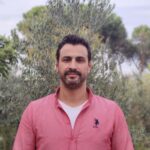 okul bahcesinde ogrencilerden zeytin hasadi 2e6c1d9fa473