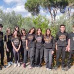 okul bahcesinde ogrencilerden zeytin hasadi ec11f455b25b