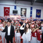 Isparta'daki Okul Başkanı Ahmet Veli Çetin, Milletvekillerini Öğrencilerle Buluşturdu 5 okul baskani ahmet secim vaadini yerine getirip milletvekilleri ile ogrencileri bulusturdu c73cb1608eb8