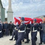 oldurulen emekli astsubay son yolculuguna ugurlandi e68f86ef11b0