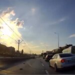 otomobil 4 otomobil ile motosiklete carpti o anlar kamerada 3ed1bcea453c