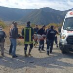 otomobil bariyere carpip devrildi 2 yarali d694eaacd81e