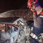 otomobil bariyerlere carpti baba ile 3 cocugu yaralandi 68bc5f577f1b