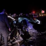 otomobil bariyerlere carpti baba ile 3 cocugu yaralandi 8da5931e7680