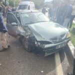 otomobil yayaya yol vermek icin duran otomobile carpti 3 yarali afa3fd57ef4a