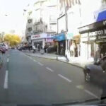 otomobilin altinda kalmaktan son anda kurtuldu o anlar kamerada c20d09b39ab4