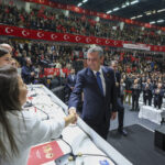 ozgur ozel sirf bizi cildirtmak icin dort tegmeni ordudan ihrac ediyorlar 206e9d5430f9