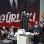 ozgur ozel sirf bizi cildirtmak icin dort tegmeni ordudan ihrac ediyorlar c4e993af87db