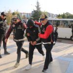 sahte alkol raporu operasyonunda 13 supheli adliyeye sevk edildi video eklendi e501a8cdf0b9