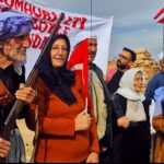 sanliurfada yoresel kiyafetli cumhuriyet bayrami kutlamasi 0739b47418c3