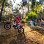 sea to sky enduro motosiklet yarisinin orman etabinda lider manuel lettenbichler 04ffb3815a35