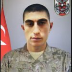 sehit asker memleketi gaziantepte son yolculuguna ugurlandi 2 be810de7fe7d
