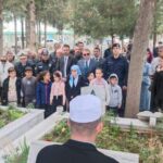 sehit nese ogretmen ile babasi mezarlari basinda anildi d7b8f081715c