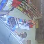 Adana'da Akaryakıt İstasyonu Soygunu: Kasiyere Silahlı Tehdit! 2 silahli supheliler akaryakit istasyonunun marketini soydu 5414f32e91b1