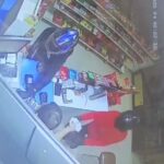 Adana'da Akaryakıt İstasyonu Soygunu: Kasiyere Silahlı Tehdit! 1 silahli supheliler akaryakit istasyonunun marketini soydu aed08d387a3a