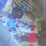 Adana'da Akaryakıt İstasyonu Soygunu: Kasiyere Silahlı Tehdit! 5 silahli supheliler akaryakit istasyonunun marketini soydu c2656437f43e