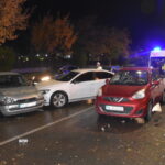 Sivas'ta Yağmur Nedeniyle Zincirleme Kaza: 1 Yaralı 5 sivasta 5 otomobilin karistigi zincirleme kazada 1 yarali caa62340f379