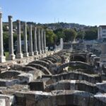 smyrna antik kentinde 1800 yillik heykel govdesi bulundu kime ait oldugu arastiriliyor 2e7033eb4a25